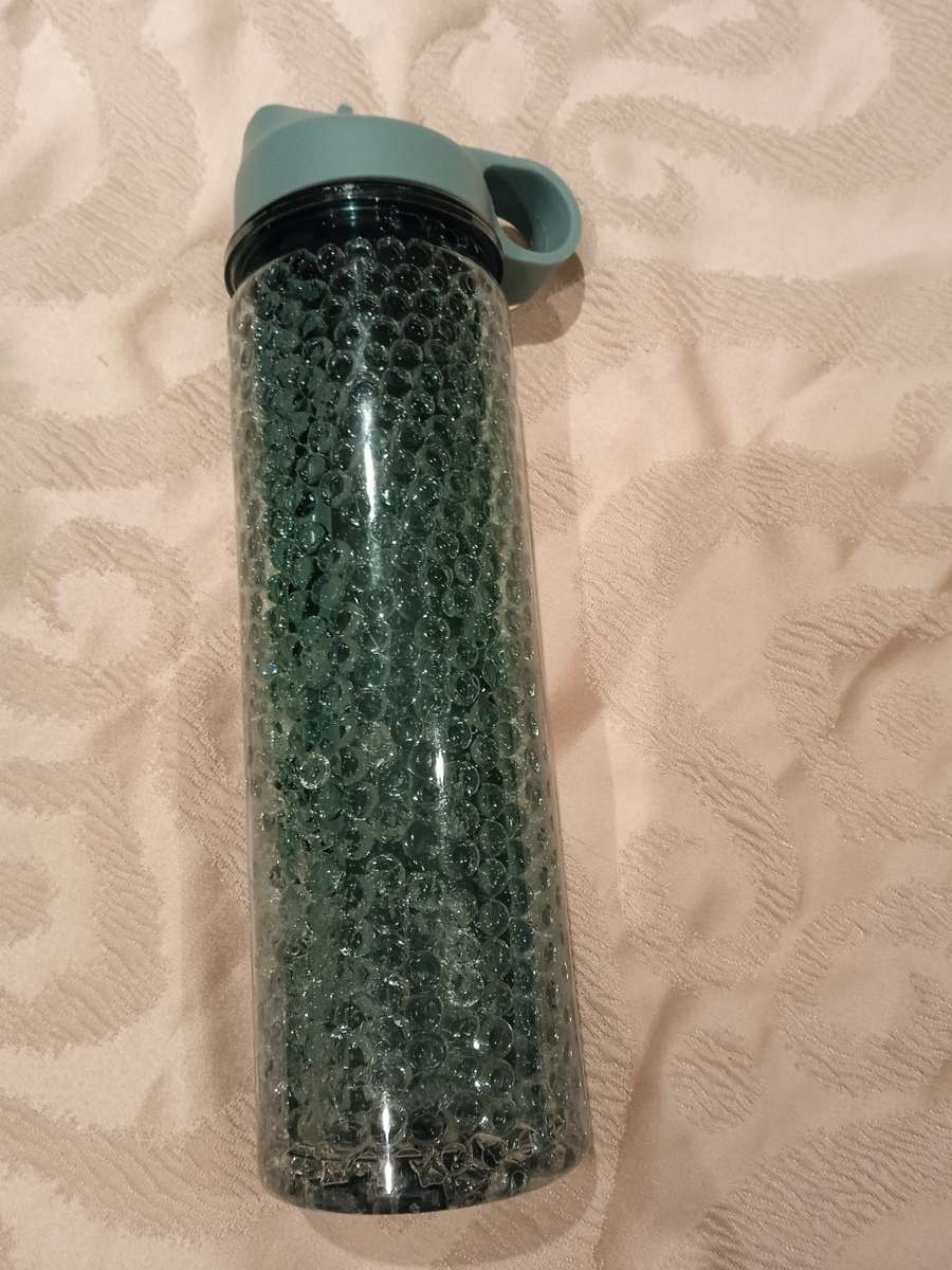 GREENISH DOUBLE WALLED WATER BOTTLE WITH GEL BALLS