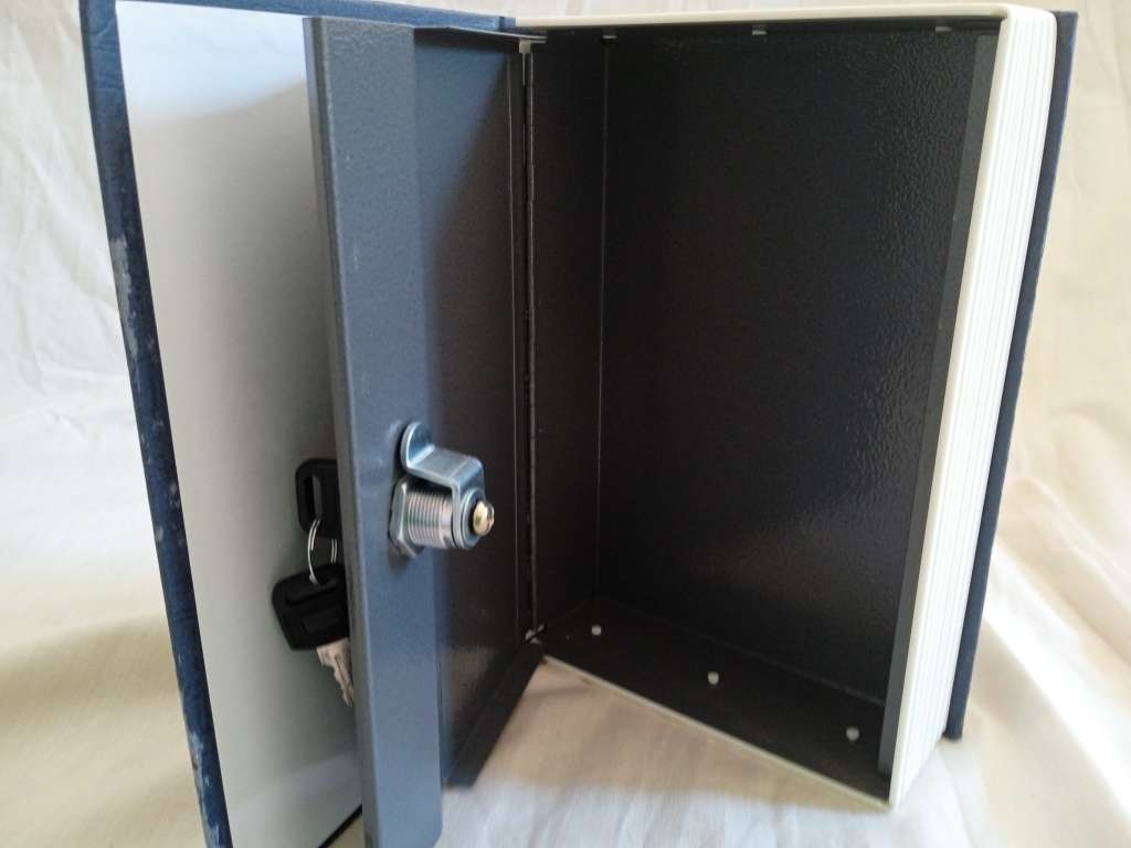 THE NEW ENGLISH DICTIONARY SECRET STORAGE LOCK BOX