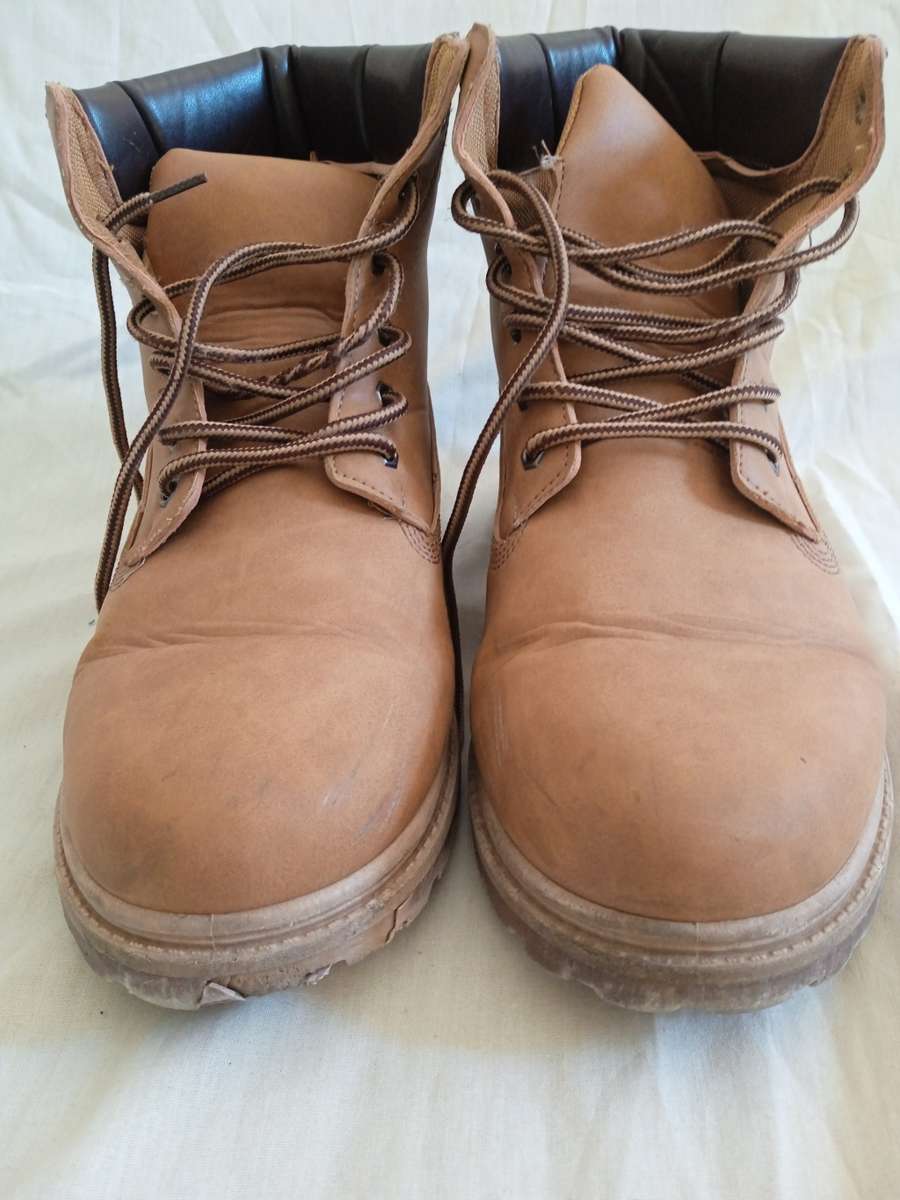 JET LADIES FASHION BOOTS SIZE 9