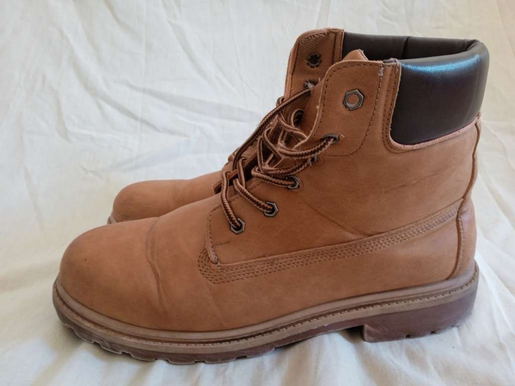 JET LADIES FASHION BOOTS SIZE 9