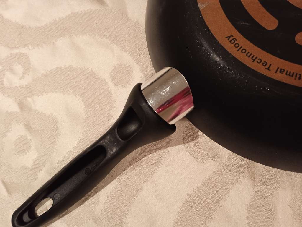 T-FAL NON-STICK FRYING PAN