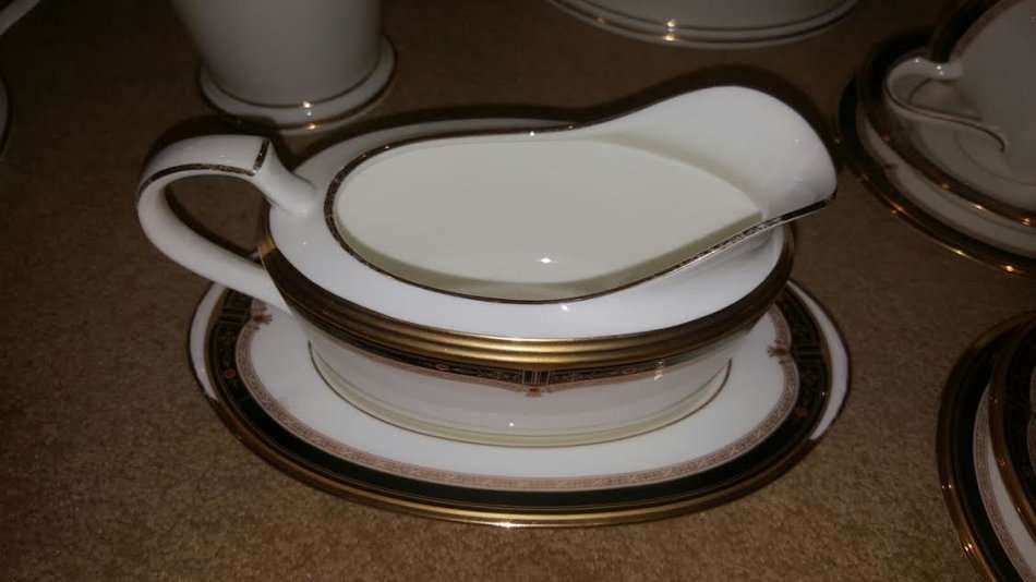 A Connoisseurs Large 94 Piece Dinner & Coffee Service by Noritake  Gold & Sable Unused ** R52 500 **