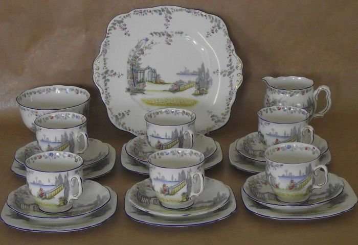 Stunning Royal Albert Rosedale late 1920's ! 21 Piece Tea Set for 6 ! Extremely Rare ! Hampton Cups