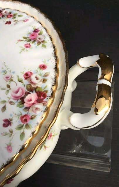 1970 Royal Albert Cottage Garden Large Lidded Vegetable Tureen. Un-used 1st Quality !