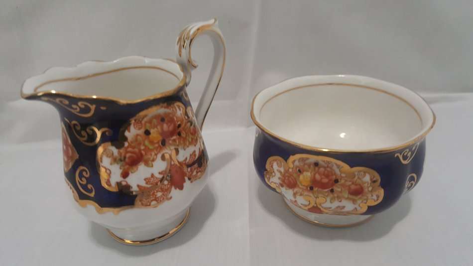 Rare Royal Albert Heirloom Small Demitasse Milk & Sugar Bowl :  Un-used 1st Quality