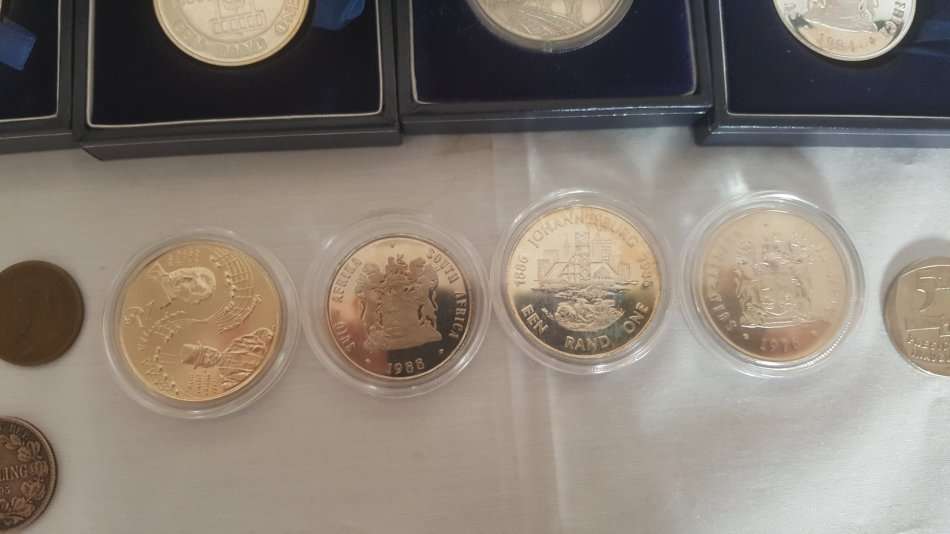 Beautiful Accumulation of ZAR / South Africa & Commonwealth Coins incl Lots of Silver from 1768 up