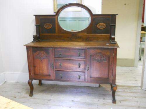 BEAUTIFUL BIG CARVED SIDEBOARD WITH MIRROR