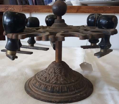 Stamp Stand with 6 stamps