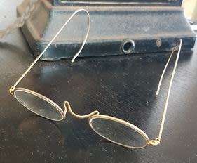 antique / vintage Glasses (spectacles)