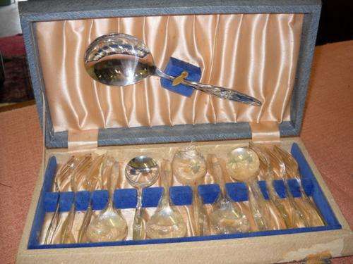 ENGRAVED DESSERT CUTLERY SET (EPNS) SERVER, 6 SPOONS + 6 FORKS IN ORIGINAL BOX - NEVER BEEN USED