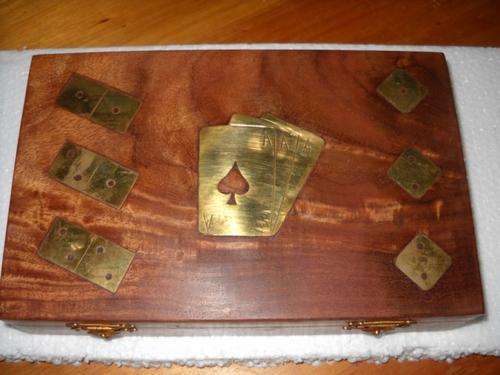 WOODEN BOX OF GAMES (CARDS, DICE, DOMINOES) - SUITABLE FOR COFFEE TABLE