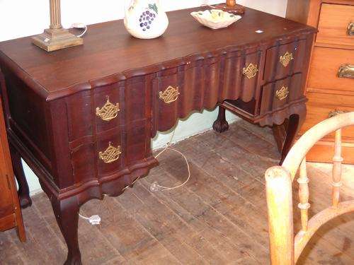 IMBUIA DESK OR DRESSING TABLE