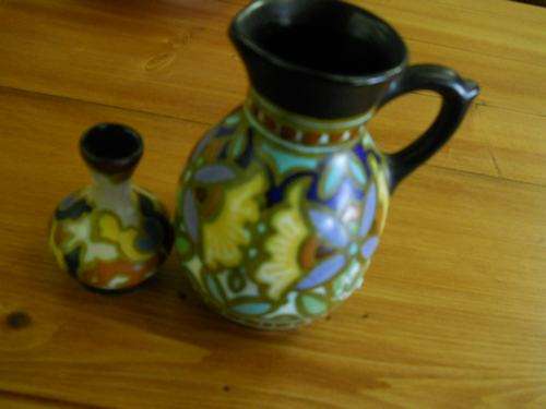 2 GOUDA VASES