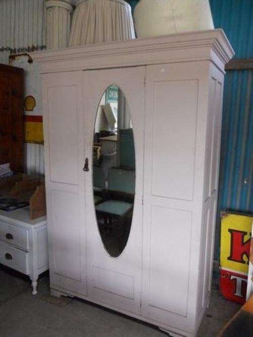 old painted wardrobe must go price!!!!