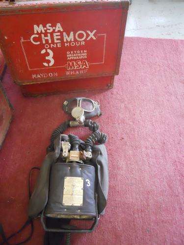 OXYGEN MASK & CASE  CIRCA 1940's?