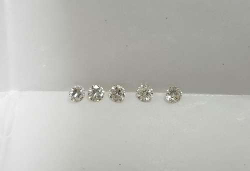 Natural Diamonds - 7 pointers Colour H Clarity VS1 - 5 available