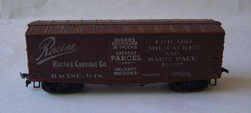 Roundhouse HO Scale Wagon -  40ft Box Car - Chicago,Milwauki & St Paul