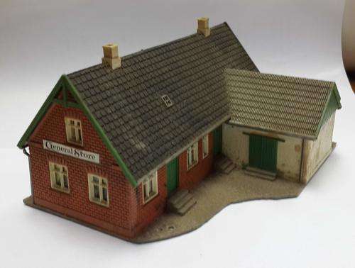 HELJAN  HO Scale Building - Shop/House
