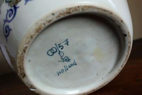 Delft Toeback tobacco jar