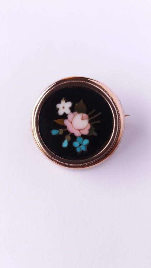 Victorian 14ct gold "pietra dura" inlay brooch