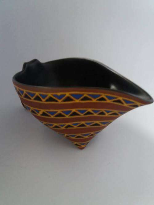 Kalahari pottery jug with geometric pattern