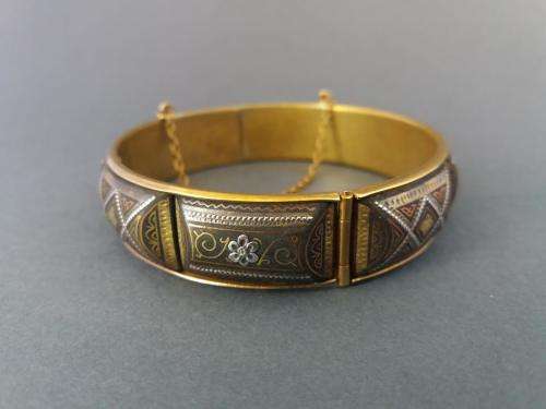 Vintage Damascene hinged bangle