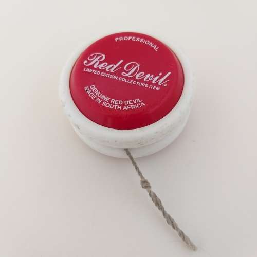 Vintage Ted Devil Professional yo-yo