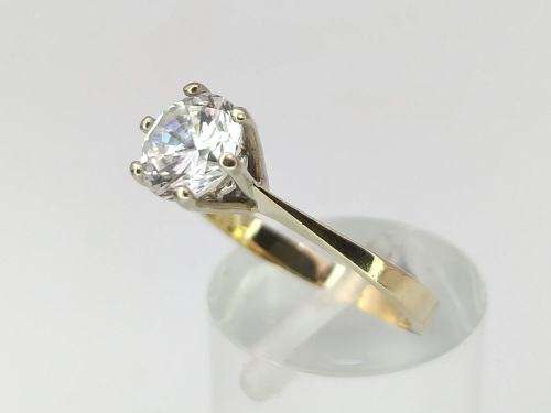 Tiffany style CZ solitaire ring (9ct gold)