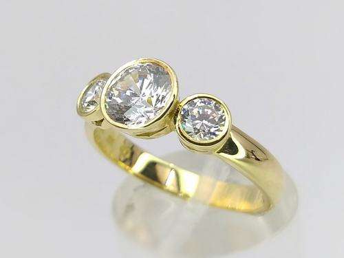 Showstopper ring, giant CZs set in 18ct gold