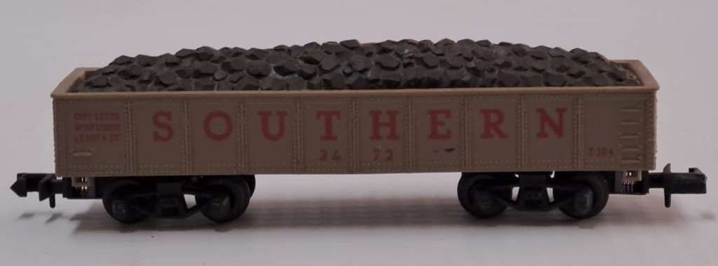 Model Trains N-Scale Arnold Rapido 1x coal wagon + load, with plastic wheels & couplers. Unboxed.