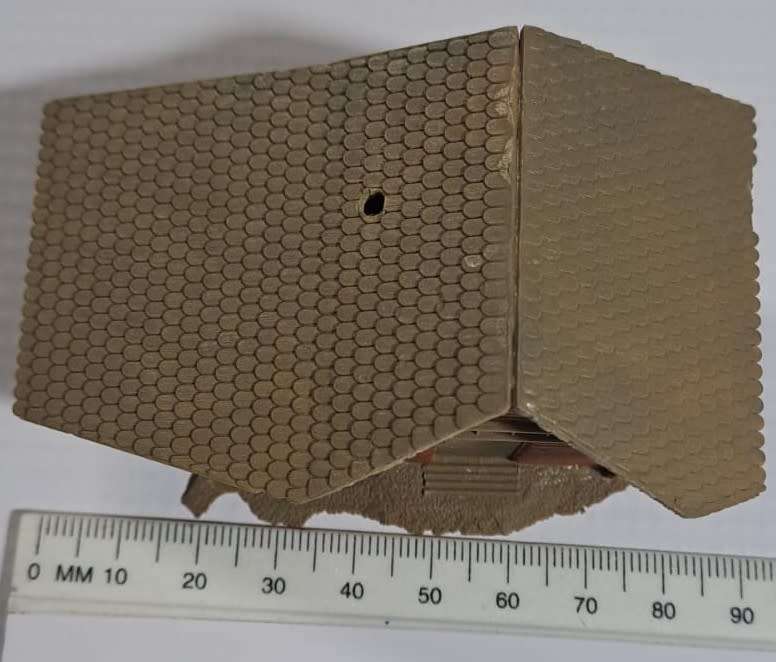 Model Trains HO 1 x Building Very Small Log House