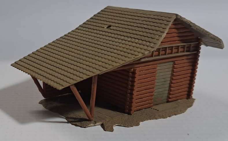 Model Trains HO 1 x Building Very Small Log House
