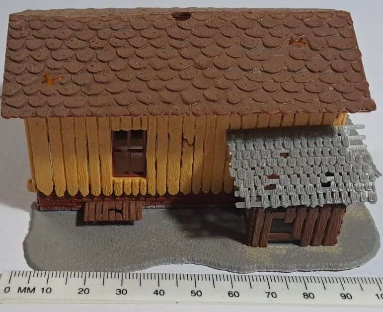 Model Trains HO 1 x Building missing doors