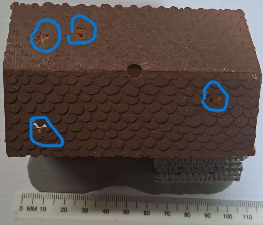 Model Trains HO 1 x Building missing doors