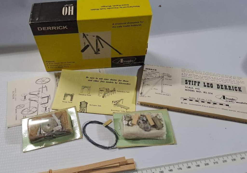 Model Trains HO 1 x Stiff leg Derrick