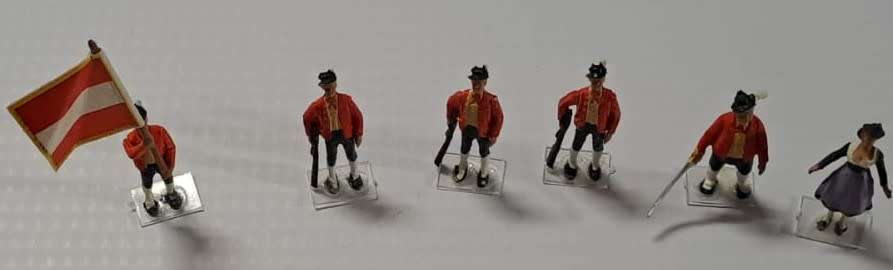 Model Trains HO Figures 6 x Austria people with flag