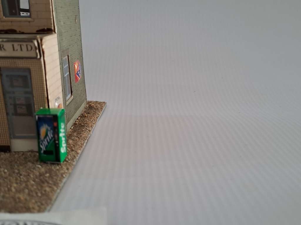 Model Trains HO 1 x Vending Machine Only (Sprite) - 21mm x 10mm x 8mm