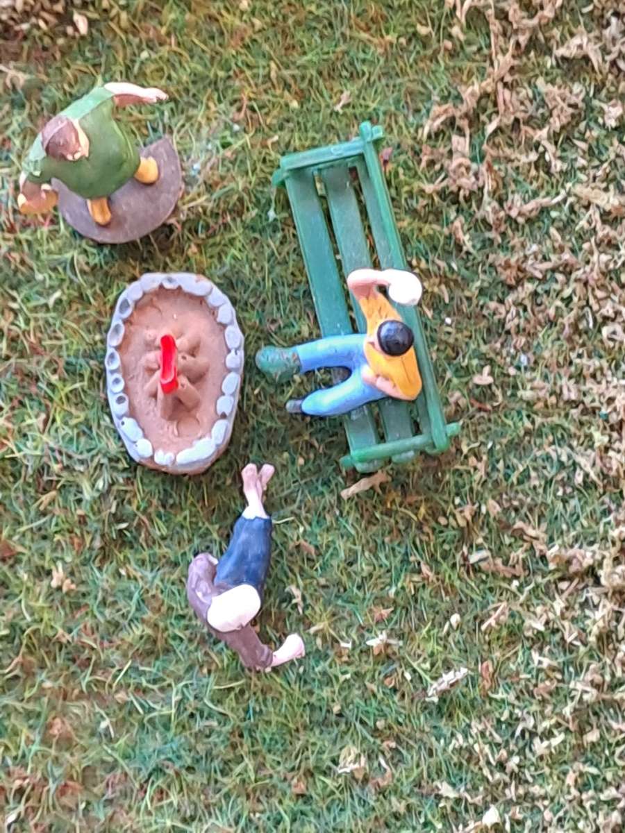 Model Trains HO 1 x Campfire - 14mm x 10mm x 8mm