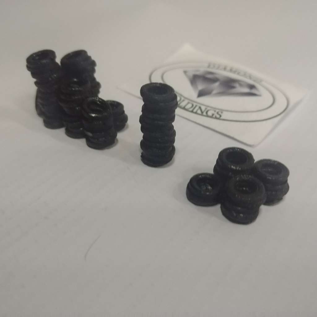 Model Trains HO - Tyres x3 piles