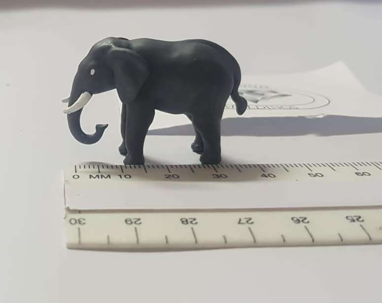 Model Trains 1:87 HO - Animals - Elephant Cow