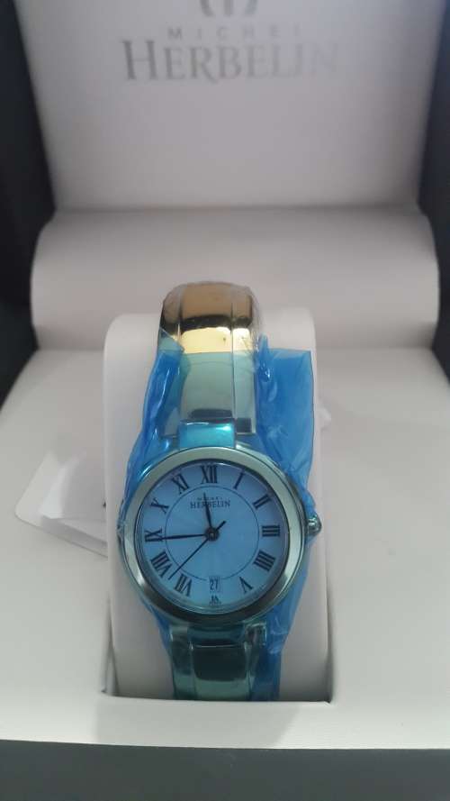 Michel Herbelin 14262/BP08 Ladies Corynthe Watch Gold Tone Bangle