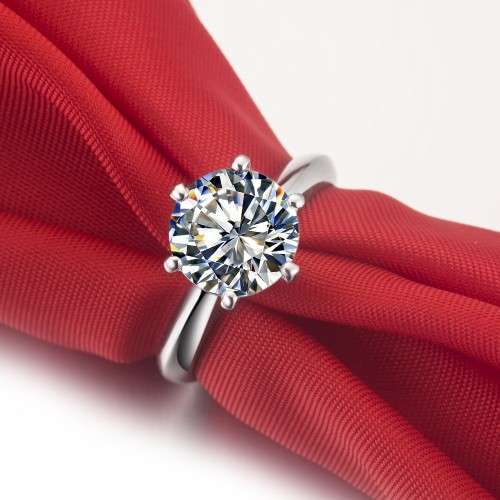 Fancy Six Claw Classic Style 1 carat NSCD Lovely Diamond Engagement Ring