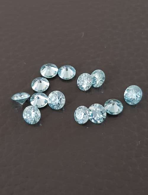 2.13 Ct 13pc/3.60-3.90 Mm BLUE WHITE LOOSE ROUND MOISSANITE
