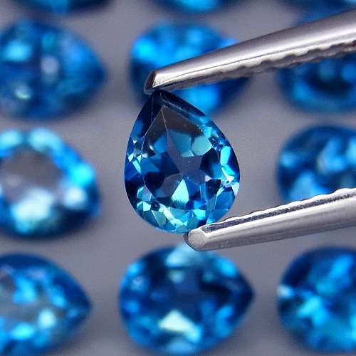 London Blue Topaz Pear Cut 3Pcs/1.18Ct. 5x4 mm.Ravishing Color!