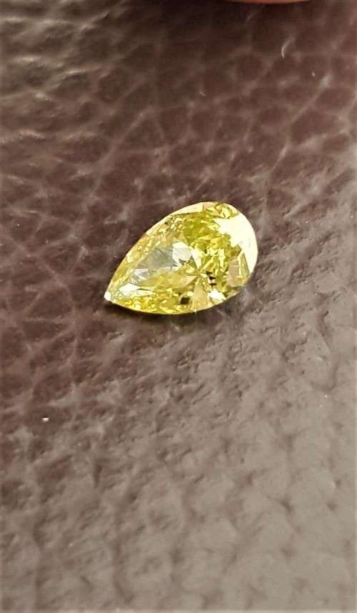 CERTIFIED 0.54 Cts  SPARKLING FANCY YELLOW COLOR NATURAL DIAMOND PEAR CUT