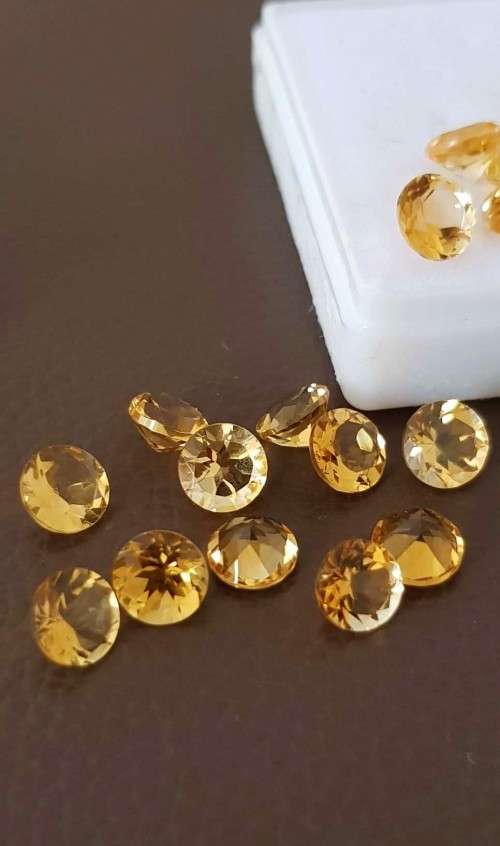 Natural Yellow Citrine Brazil 1Pcs/0.80Ct. Round 6mm.