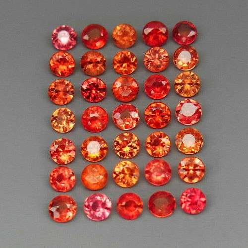 Imperial Red Sapphire 1Pcs/0.10Ct. Round Diamond Cut 2.7 mm