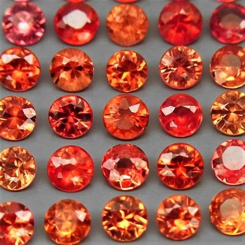 Imperial Red Sapphire 1Pcs/0.10Ct. Round Diamond Cut 2.7 mm