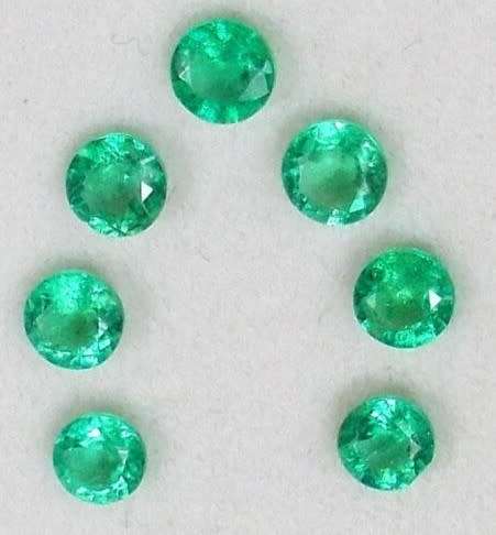 Emerald 1Pcs/0.22Ct.Round 3.7 mm.Natural Zambian