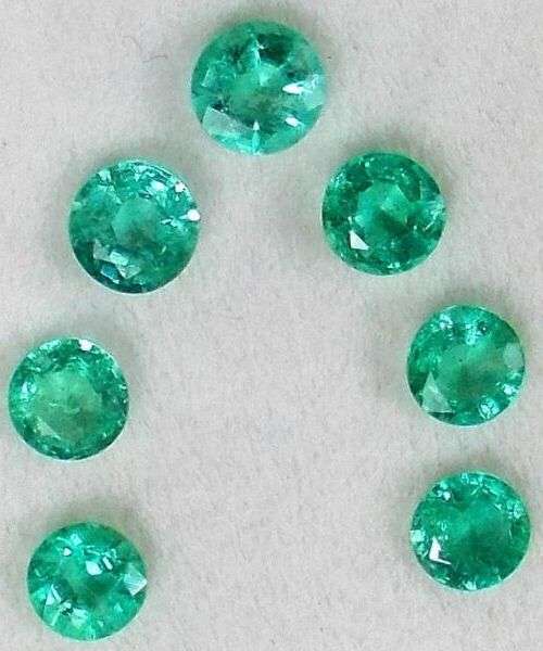 Emerald 1Pcs/0.22Ct.Round 3.7 mm.Natural Zambian